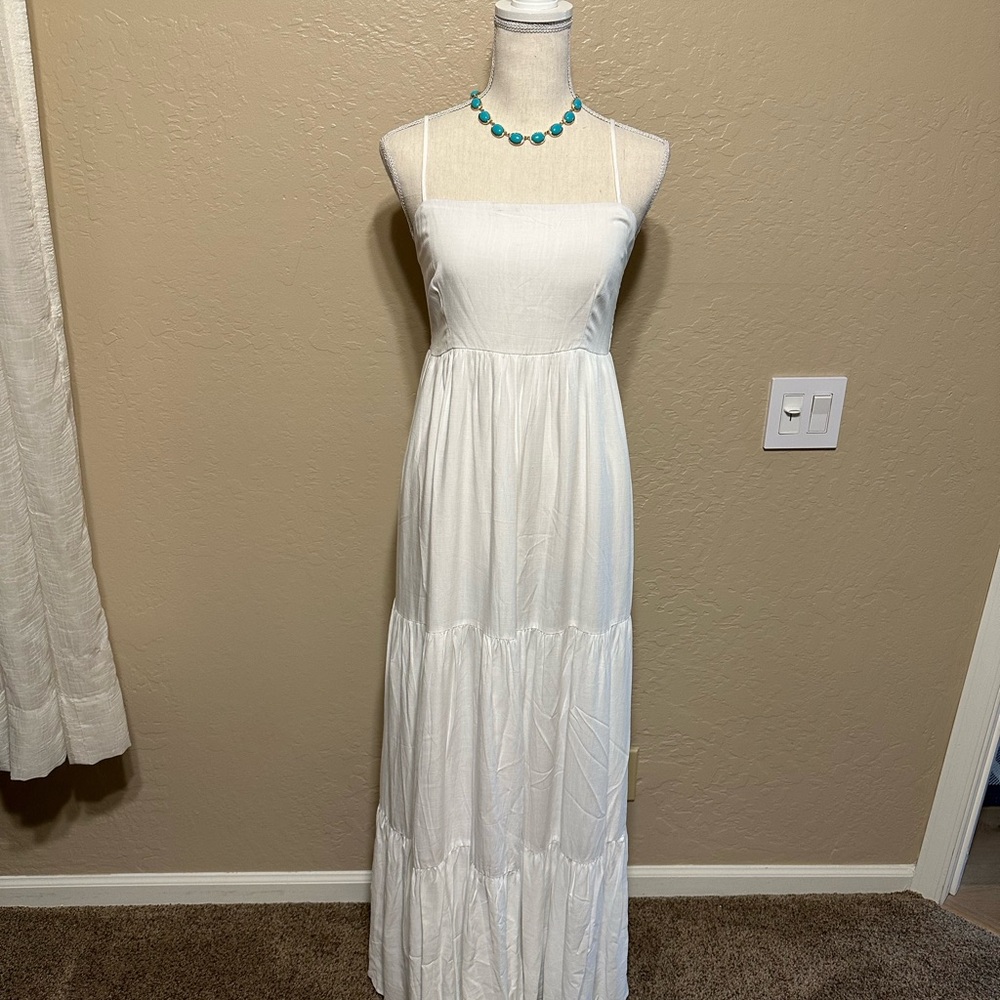 Forever 21 white Maxi Dress NWT